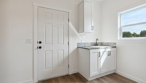 Altitude Series / Kritzer 2856H32A4A Interior 120740