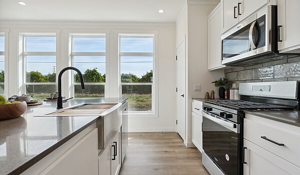 Altitude Series / Kritzer 2856H32A4A Interior 120729