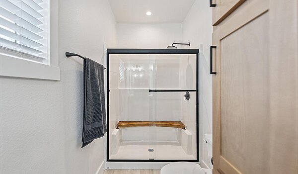 Altitude Series / Highland 2856H32A4D Interior 128558