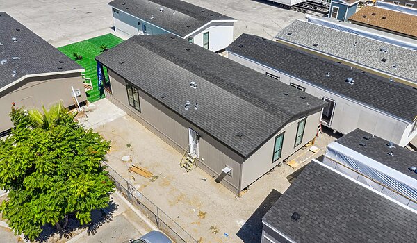 Altitude Series / Highland 2856H32A4D Exterior 128562