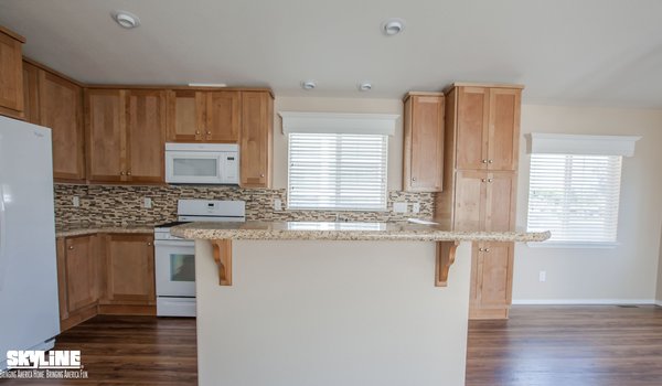 Amber Cove / K619J Kitchen 2474