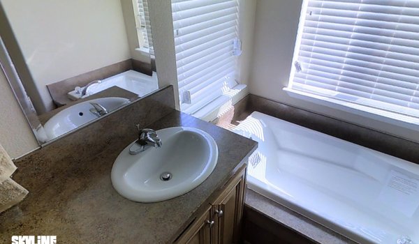 Sunset Ridge / K594G Bathroom 2783