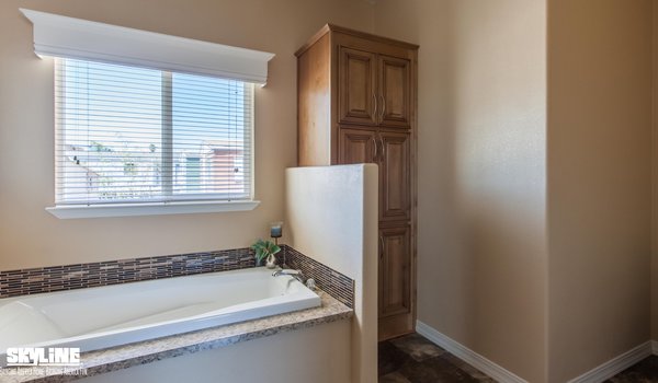 Amber Cove / K729CT Bathroom 3145