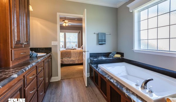 Palm Bay / 6233 SC Bathroom 4301