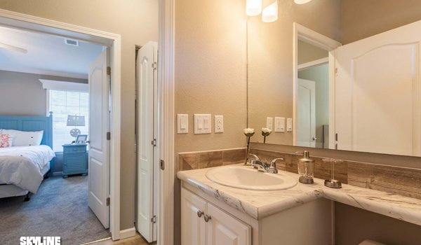 Silver Springs / 4800 Bathroom 4455