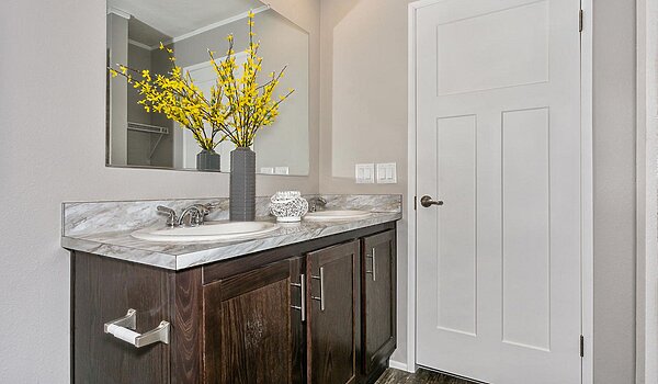 Prairie Dune / 8785E Bathroom 116754