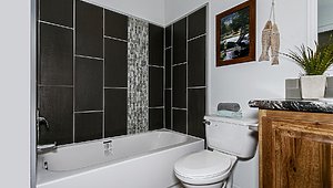 Contemporary Cabin / A700 Bathroom 46922