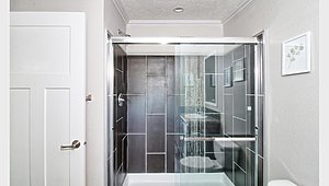 Contemporary Cabin / A701 Bathroom 46906