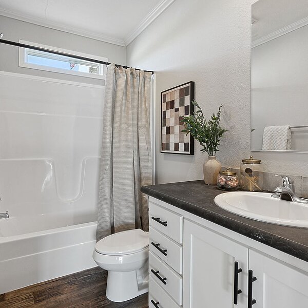 Genesis / 9302 Bathroom 116632