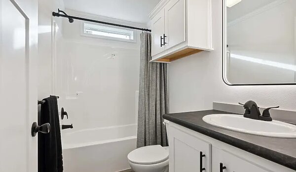 Genesis / 9921A Bathroom 116645