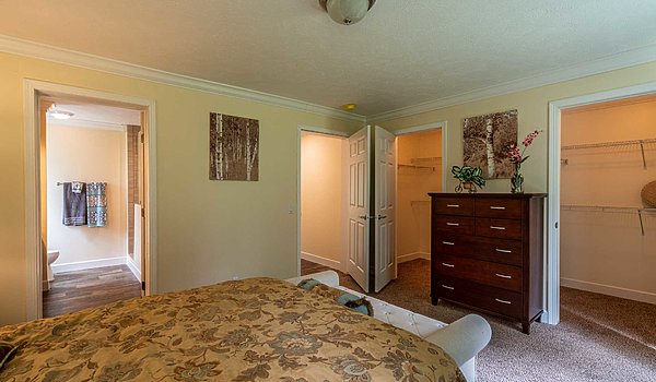 Hillcrest Double Wides / 7753M Bedroom 48435