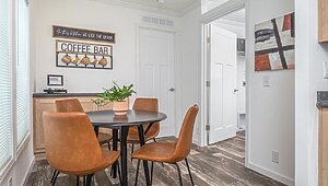 Bay Springs / C802A Interior 128687