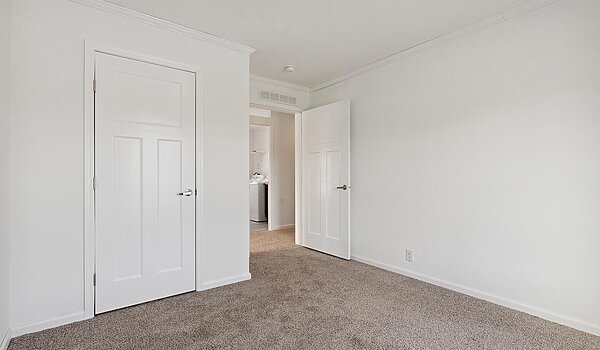 Millcreek Series / N610MA Interior 128605