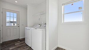 Millcreek Series / N675MA Interior 128655
