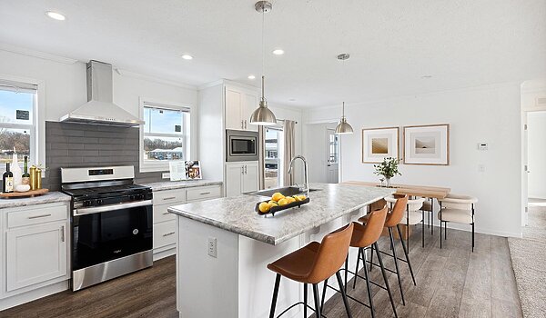 Millcreek Series / N688MA Interior 128664