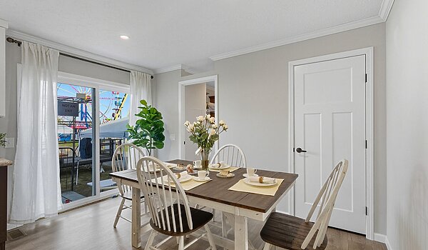 Cedar Cove / D646 Interior 128711