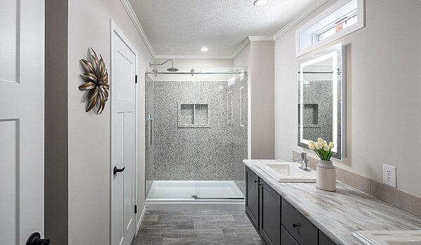 Bay Springs / Orchid C400 Interior 128728
