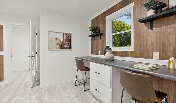 Lake Manor / Kritzer 231 Interior 128751