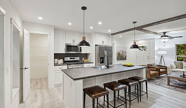 Lake Manor / Kritzer 231 Interior 128741