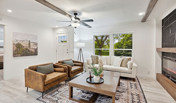Lake Manor / Kritzer 231 Interior 128744