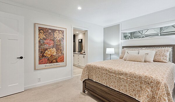 Lake Manor / Kritzer 231 Interior 128747