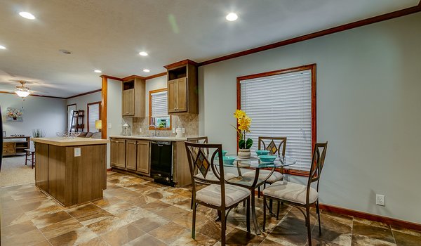 Arlington Special / E839 Kitchen 22556