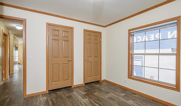 Arlington / 2289 Bedroom 63483