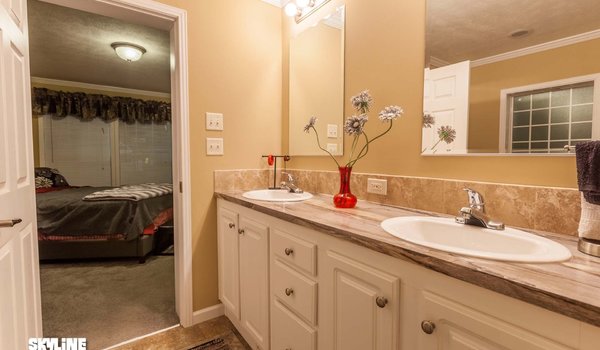 Sunwood / F526 Bathroom 3682