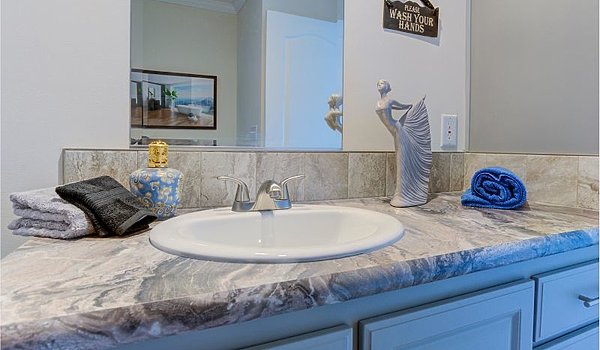 Spectra RH Series / RH7100 Bathroom 46071