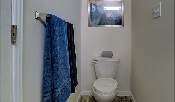 Spectra RH Series / RH7100 Bathroom 46068