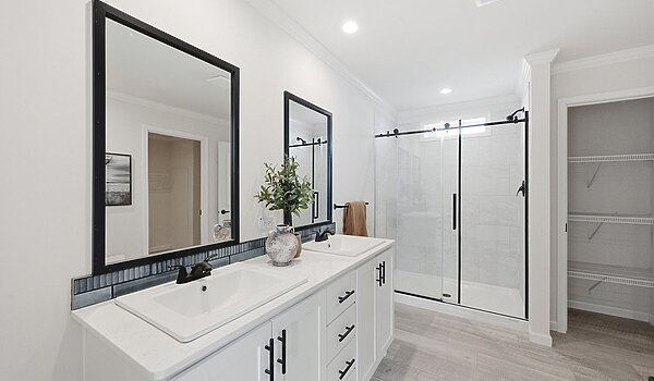 Embrace Series / Abundance 241 Interior 133127