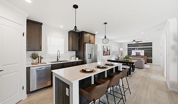 Embrace Series / Abundance 241 Interior 133123