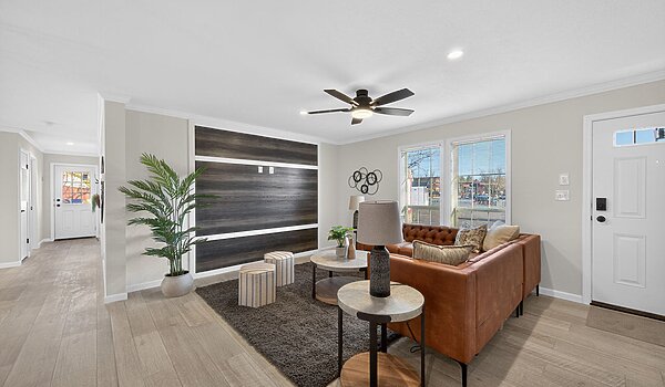 Embrace Series / Sunlight 241 Interior 133135