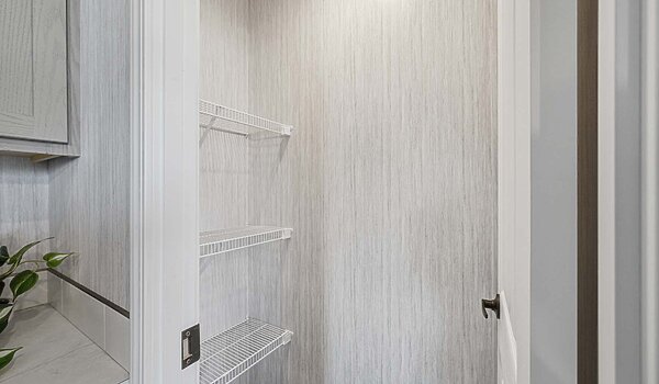 Embrace Series / Devotion 940 Bedroom 148782