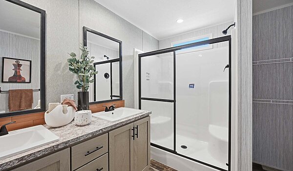 Embrace Series / Devotion 940 Bathroom 148784