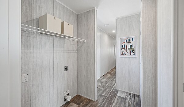 Embrace Series / Devotion 241 Interior 133163