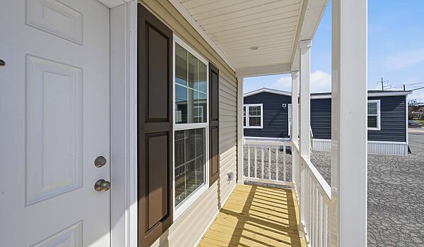 Lake Manor / Echo Exterior 133185