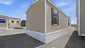 Lake Manor / Echo Exterior 133184