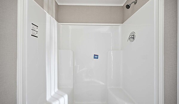 Lake Manor / Echo Bathroom 148759
