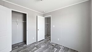 Lake Manor / Echo Bedroom 148760