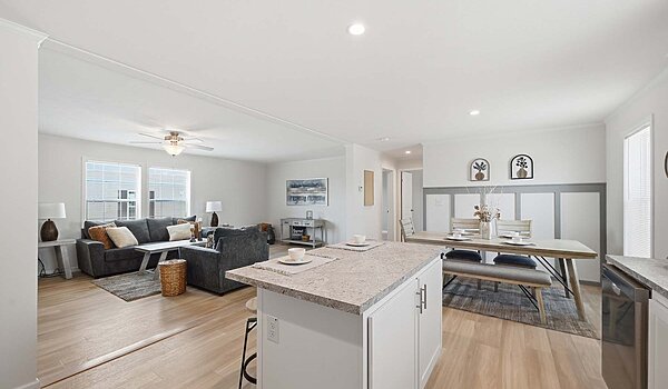 Lake Manor / Ontario Kitchen 133201