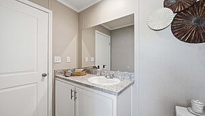 Lake Manor / Ontario Bathroom 148846