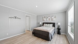 Lake Manor / Ontario Interior 133204
