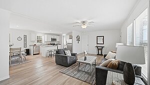 Lake Manor / Ontario Interior 133195