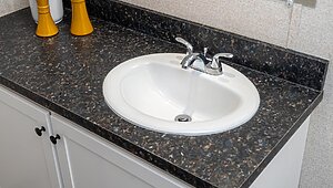 Lake Manor / Flagstaff Bathroom 148902