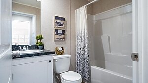Lake Manor / Flagstaff Interior 133221