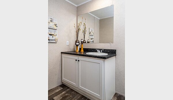 Lake Manor / Flagstaff Interior 133222
