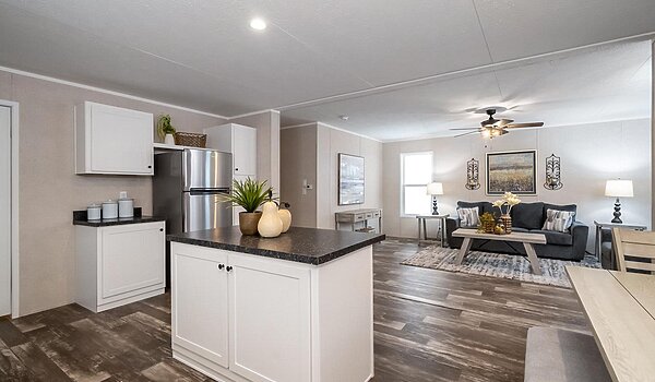Lake Manor / Flagstaff Interior 133217