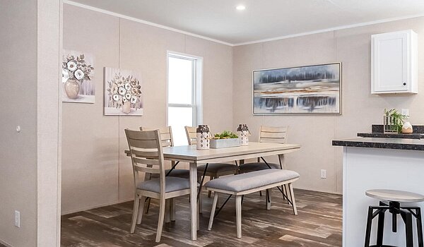 Lake Manor / Flagstaff Interior 133218