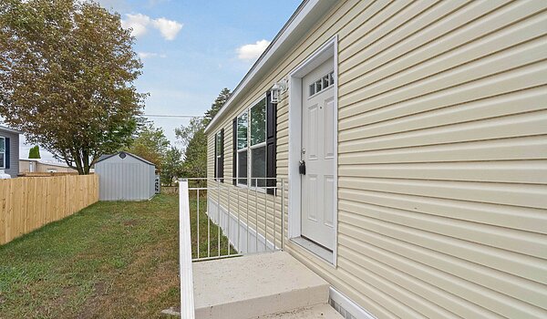 Lake Manor / Moosehead Exterior 133228
